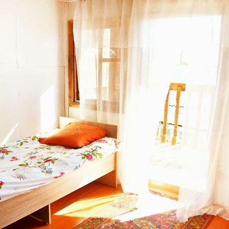 Guesthouse Bermet Tong Exterior photo